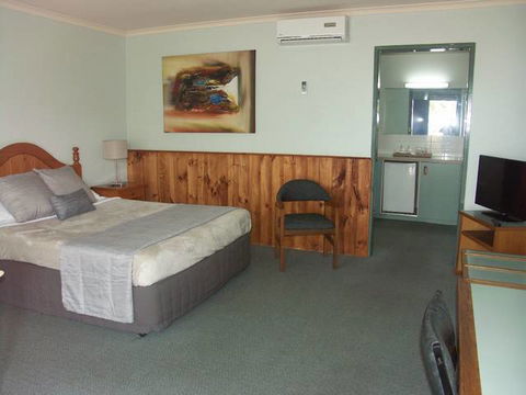 Melaleuca Motel - Tourism Guide 2