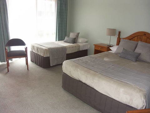 Melaleuca Motel - Tourism Guide 0