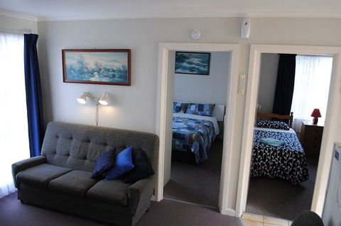 Killara Holiday Flats - Tourism Guide 0