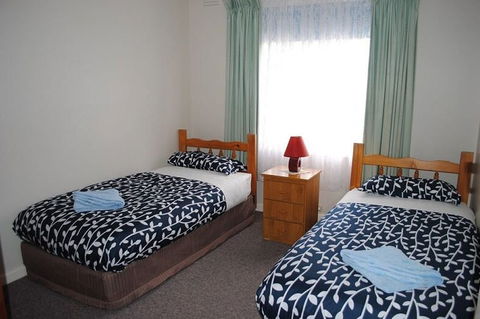 Killara Holiday Flats - Tourism Guide 1