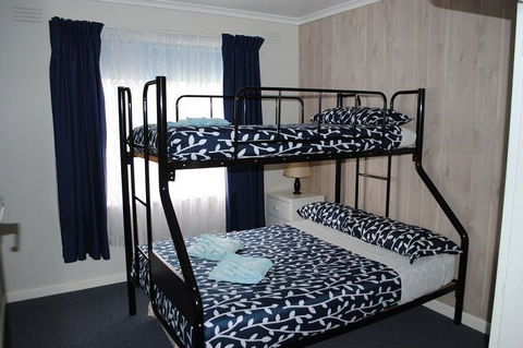 Killara Holiday Flats - Tourism Guide 4