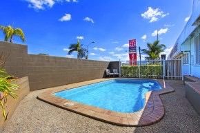 Nambour Lodge Motel - Tourism Guide 11