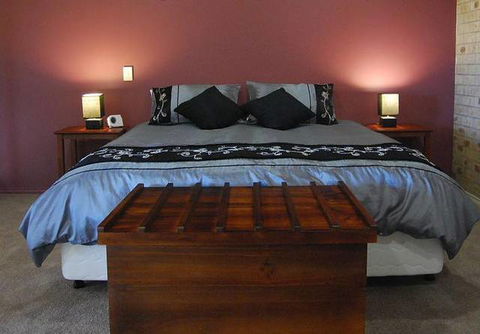 Milawa Muscat Retreat B&B - Tourism Guide 0
