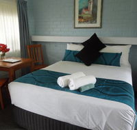 Moore Park Beach Motel - Tourism Guide