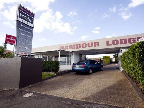 Nambour Lodge Motel - Tourism Guide 1