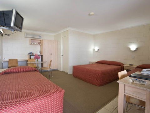 Nambour Lodge Motel - Tourism Guide 2