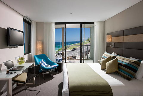 Novotel Newcastle Beach - Tourism Guide 0