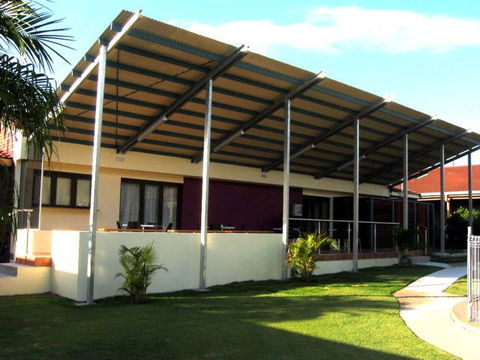 Oxley Motor Inn - Cruises Travel 2
