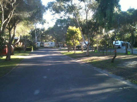 Pakenham Caravan Park - Travel Agents 2