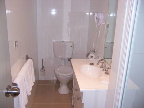 Parkville Place Apartments - Tourism Guide 3