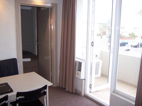 Parkville Place Apartments - Tourism Guide 4