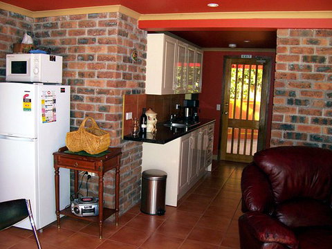 Peppers Over The Lake - Travel Agents 3