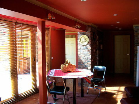 Peppers Over The Lake - Travel Agents 4