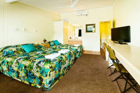 Premier Motor Inn - Tourism Guide 3