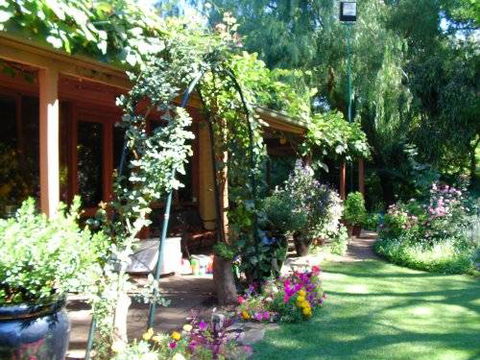 Rainforest Retreat Murray Bridge - Tourism Guide 4