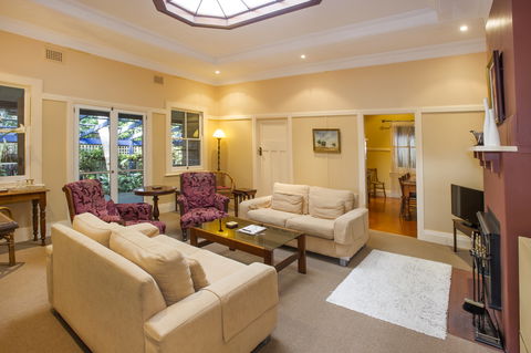 Rivendell Guest House - Tourism Guide 3