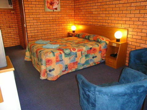 Royal Palms Motor Inn - Tourism Guide 2