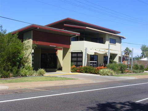 Spinifex Motel - Tourism Guide 5