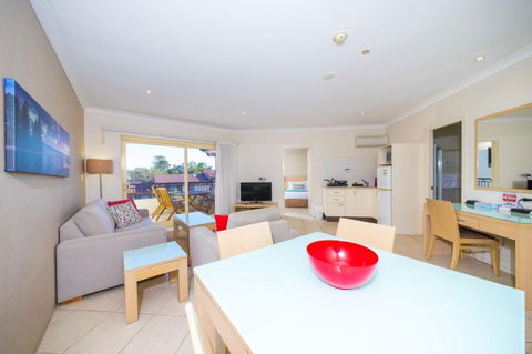 Terrigal Sails - Tourism Guide 4