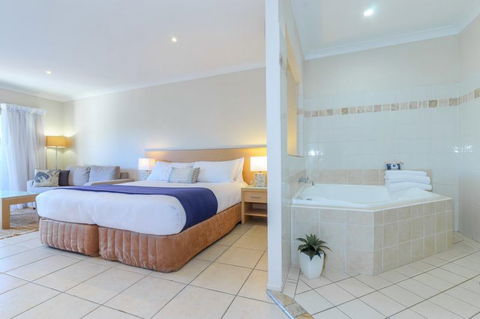 Terrigal Sails - Tourism Guide 14