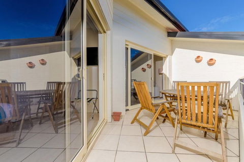 Terrigal Sails - Tourism Guide 10