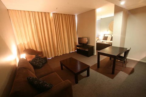 Clarendon Hotel - Tourism Guide 1