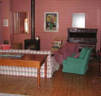 The Old School Country Retreat - Tourism Guide