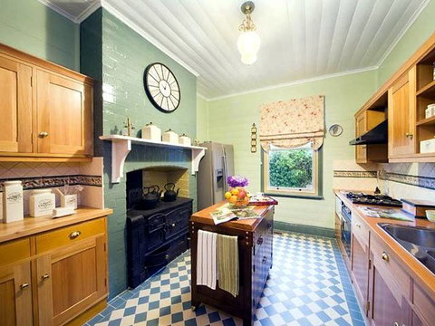 Varenna Luxury Accommodation - Tourism Guide 1