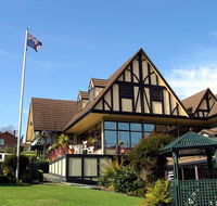 Village Family Motor Inn - Travel Agents