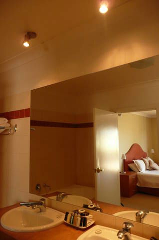 Wagga RSL Club Motel And Apartments - Tourism Guide 3