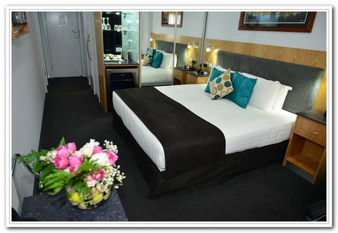 Waikerie Hotel Motel - Tourism Guide 0