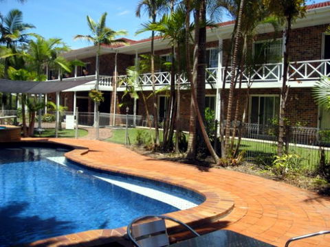 Yamba Aston Motel - Tourism Guide 1