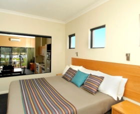 Assured Ascot Quays Apartment Hotel - Tourism Guide 1