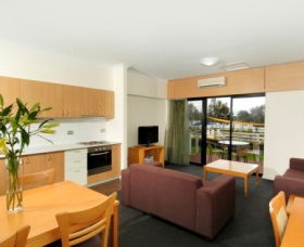 Assured Ascot Quays Apartment Hotel - Tourism Guide 2