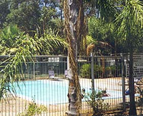 Pinjarra Cabins And Caravan Park - Cruises Travel 1