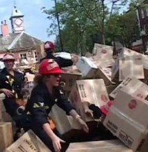 Polyglot Theatre - Travel Agents 2