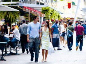 Queen Street Mall - Travel Agents 1