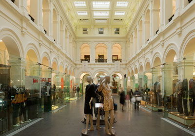 Melbourne's GPO - Tourism Guide 1