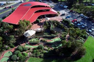 Spring Park Golf - Cruises Travel 3