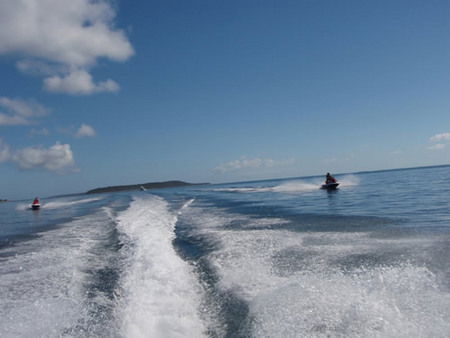 Aquavue Cafe Watersports - Tourism Guide 7