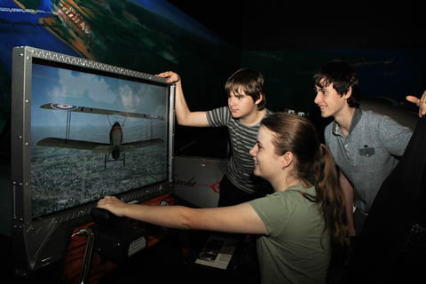 Hinkler Hall Of Aviation - Cruises Travel 1