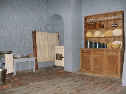 Old Treasury Building - Tourism Guide 3