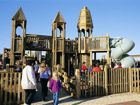 Jubilee Park Adventure Playground - Cruises Travel 0
