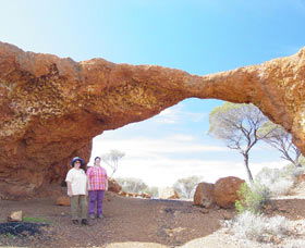 Sandstone WA Tourism Guide