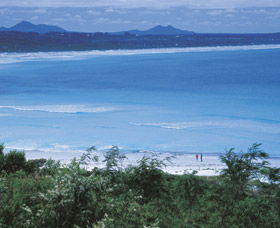 Bremer Beach - Cruises Travel 0