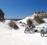 Little Parakeet Bay - Tourism Guide