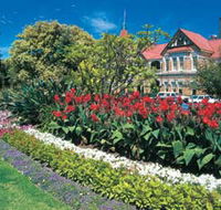 Stirling Gardens - Tourism Guide