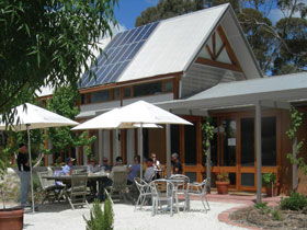 Lobethal Road Wines - Tourism Guide 0