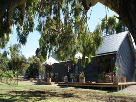 No. 58 Cellar Door & Gallery - Travel Agents 0