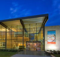 UQ University Art Museum - Travel Search